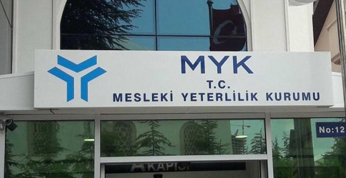 Mesleki Yeterlilik Kurumuna yeterli olmadığı için yönetmelik değiştirildi