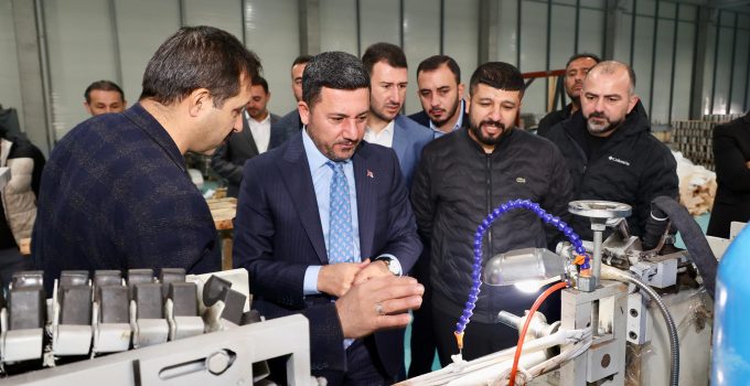 Başkan Arı’dan Acıgöl Osb’de Fabrika ziyareti