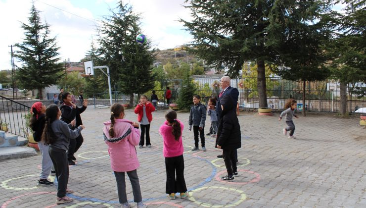 İl Milli Eğitim Müdürü Yusuf Yazıcı Okullarda