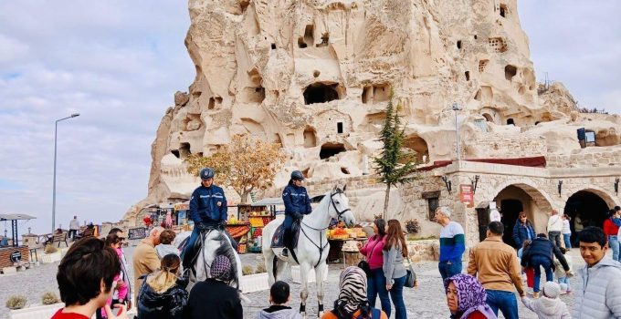 Atlı Jandarma Timleri Kapadokya Bölgesinde Güven veriyor