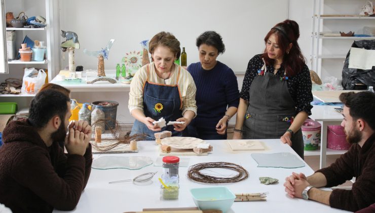 NEVÜ’den “ Kapadokya’da Atık Camlar Sanata Dönüşüyor” Temalı Seramik-Cam Semineri ve Çalıştayı