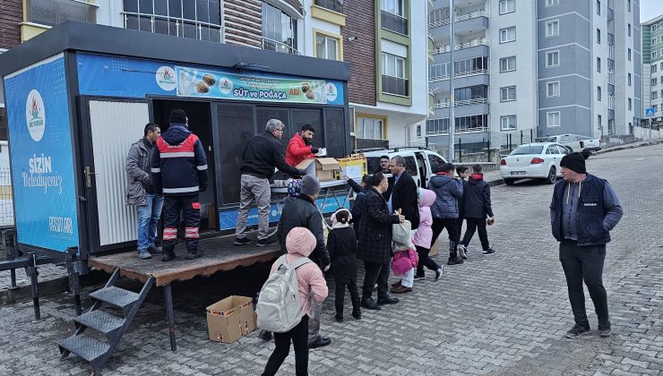 Nevşehir Belediyesi’nin Poğaça ve Süt İkramı Sürüyor