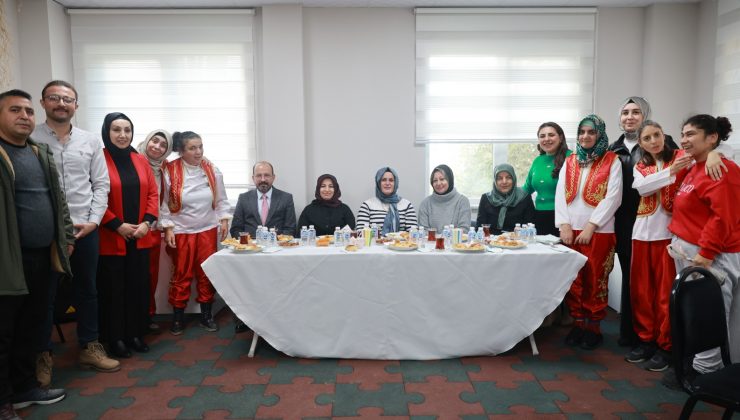 Özel İnsanlar Eğitim Merkezi’nde Yerli Malı Haftası kutlama programı