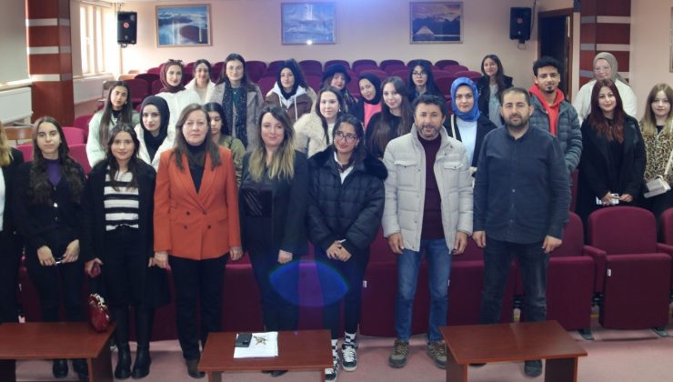 NEVÜ Halkla İlişkiler ve Tanıtım Programı Öğrencilerine Kariyer Semineri Verildi