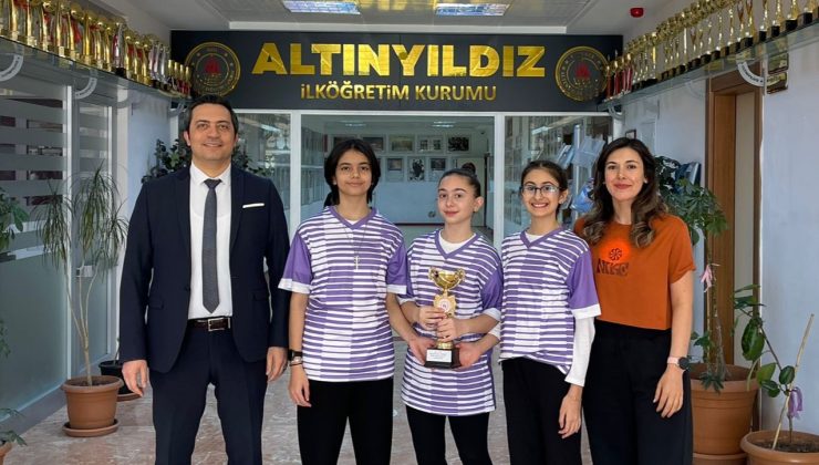 Altınyıldız İlköğretim Kurumu Yıldız Kızlar Takımından Büyük Başarı