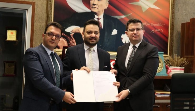 Ak Parti İl Başkanı Aygün Mazbatasını aldı