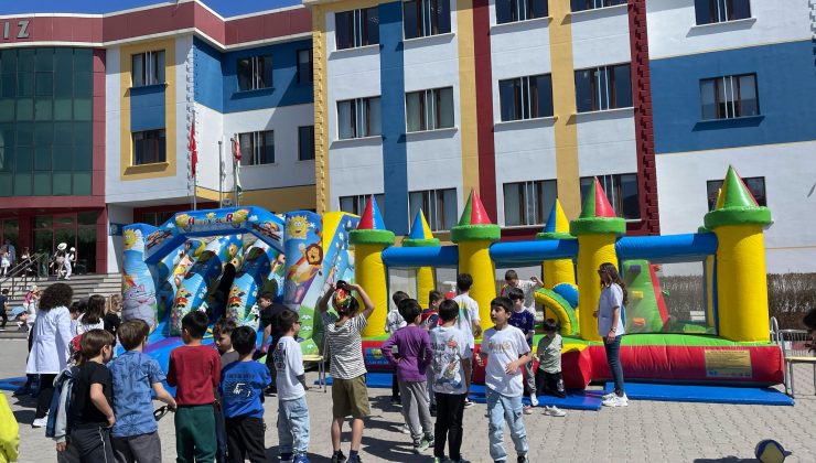 Altınyıldız İlköğretim Kurumunda 23 Nisan Büyük Bir Coşkuyla Kutlandı