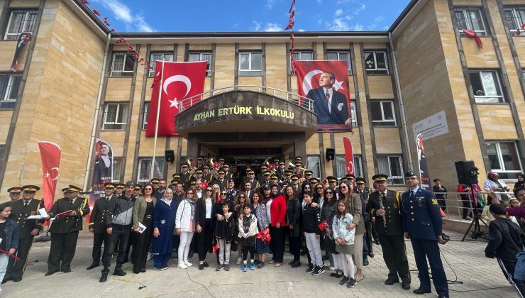 MSB Armoni Mızıkası Komutanlığı Bando Takımı Tarafından Okulda Konser Gerçekleştirildi