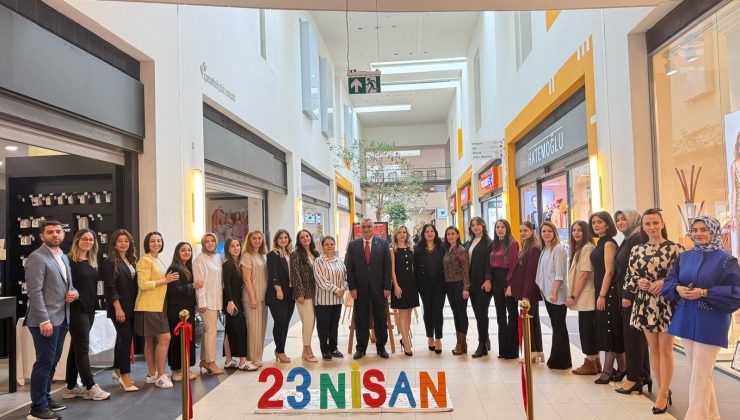 Altınyıldızlı Çocuklardan Sanat Dolu Bir Bayram Sergisi